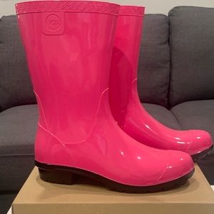 UGG Rain Boots - Youth size 4 / EU 34